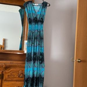 Arianna sleeveless dress
